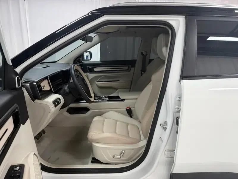 Geely ICON 2023 1.5TD Chocolate Premium Edition — миниатюра 17