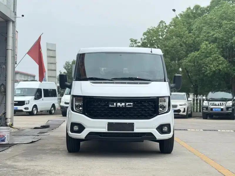 Fushun 2024 2.0T Manual Diesel Short Wheelbase Low Roof Commercial Multi-purpose Passenger Vehicle (5 Seats) — миниатюра 2