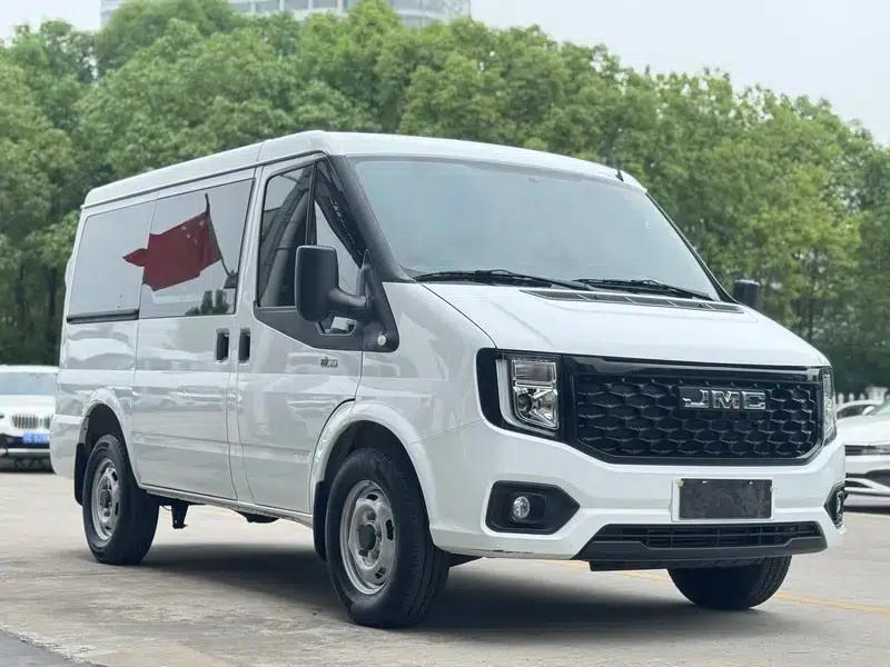 Fushun 2024 2.0T Manual Diesel Short Wheelbase Low Roof Commercial Multi-purpose Passenger Vehicle (5 Seats) — миниатюра 3