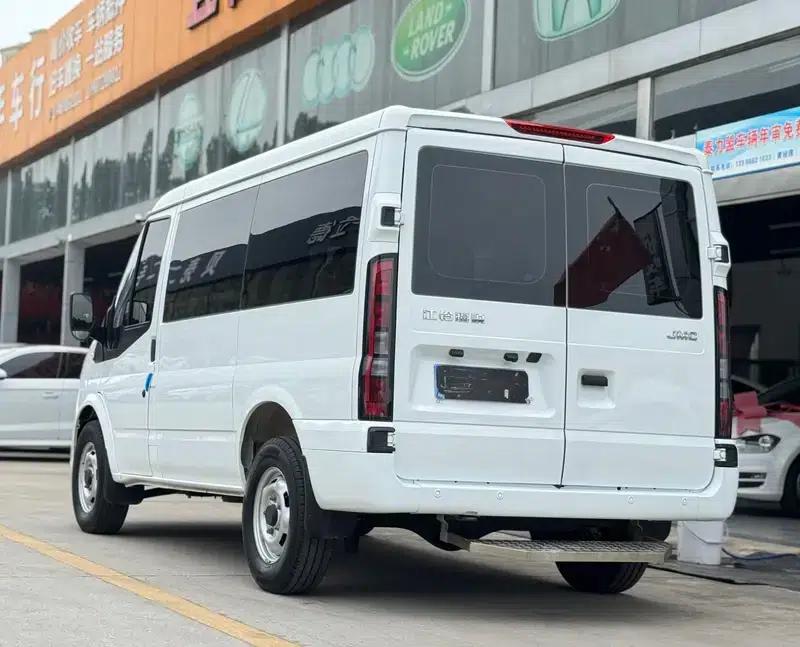 Fushun 2024 2.0T Manual Diesel Short Wheelbase Low Roof Commercial Multi-purpose Passenger Vehicle (5 Seats) — миниатюра 4