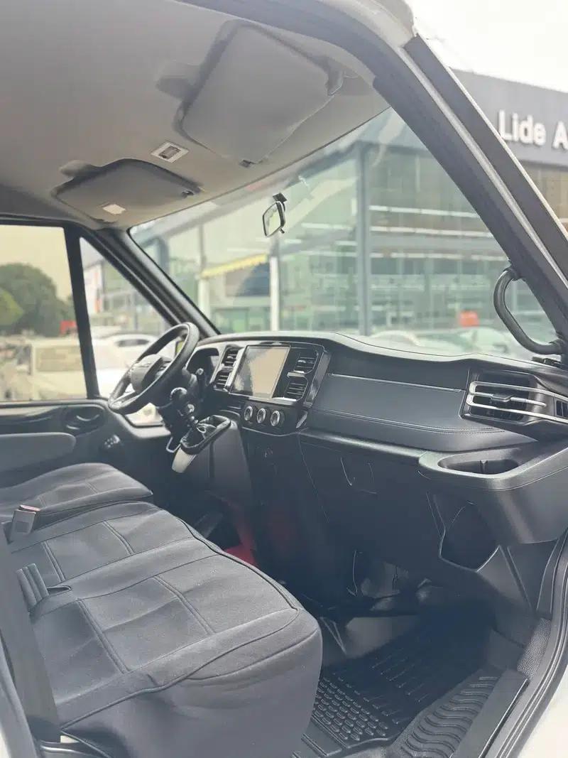 Fushun 2024 2.0T Manual Diesel Short Wheelbase Low Roof Commercial Multi-purpose Passenger Vehicle (5 Seats) — миниатюра 7
