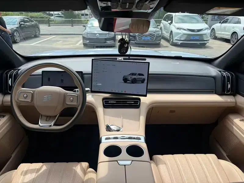 Jetour Mountain & Sea L7 PLUS 2026 Model 220km/h Electric 7-Seater Flagship Edition — миниатюра 8