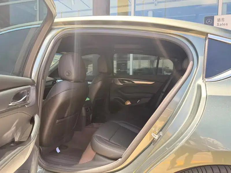 2023 Cadillac CT5 28T Luxury Standard Edition — миниатюра 11