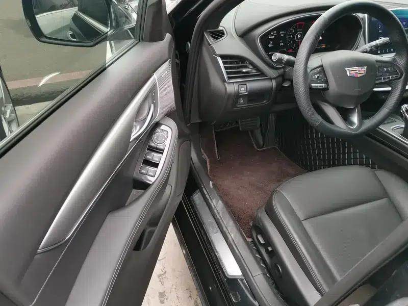 2023 Cadillac CT5 28T Luxury Standard Edition — миниатюра 13