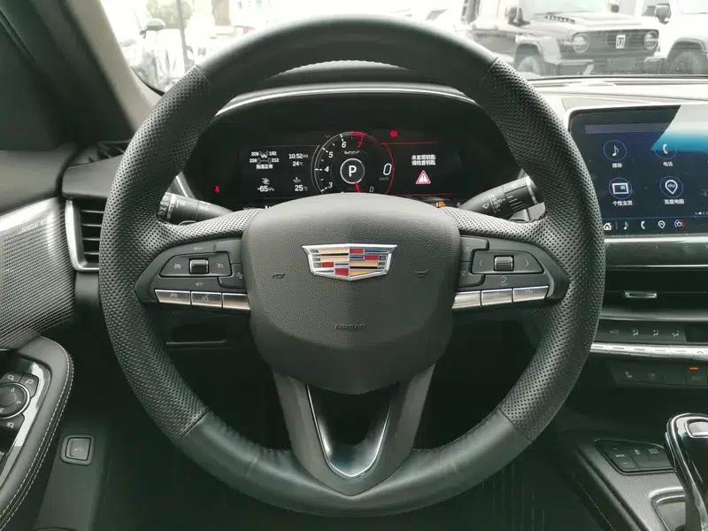 2023 Cadillac CT5 28T Luxury Standard Edition — миниатюра 6
