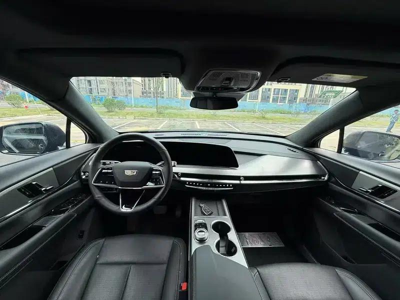 Cadillac XT5 2025 28T AWD Luxury — миниатюра 7