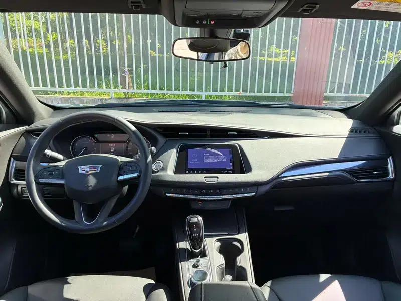 Cadillac XT4 2021 28T Two-Wheel Drive Technology Edition — миниатюра 7