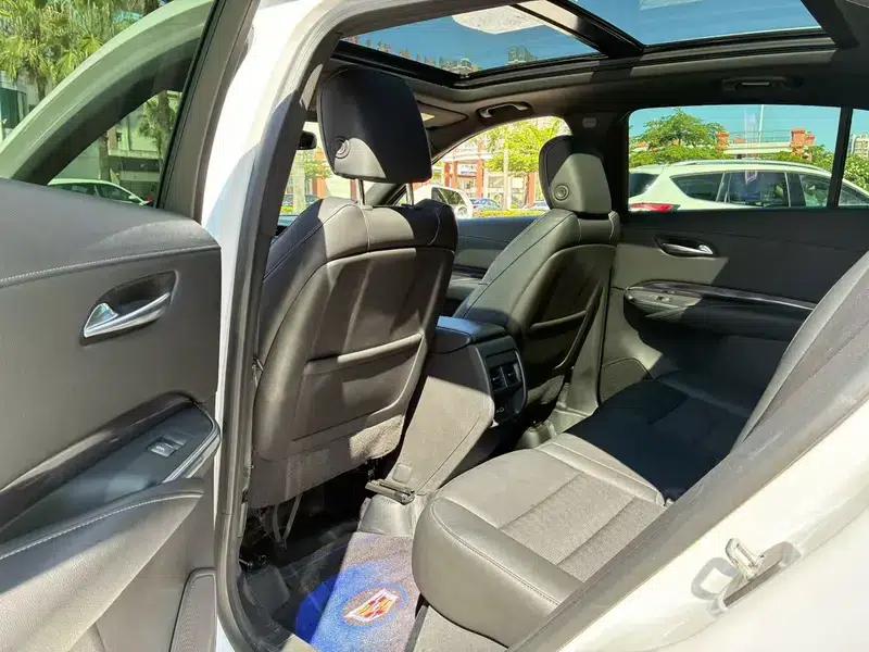 Cadillac XT4 2021 28T Two-Wheel Drive Technology Edition — миниатюра 9