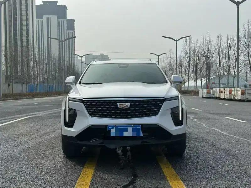 2024 Cadillac XT4 Facelift 28T Two-Wheel Drive Luxury — миниатюра 2