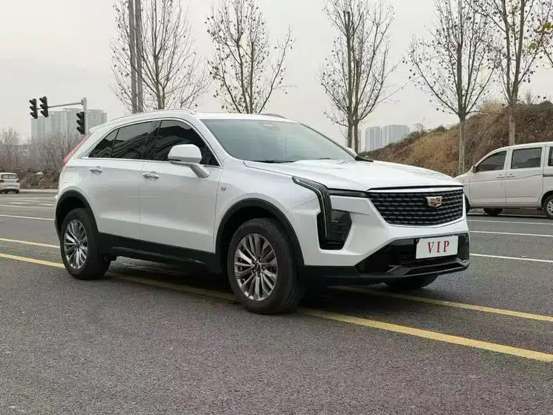 2024 Cadillac XT4 Facelift 28T Two-Wheel Drive Luxury — миниатюра 3