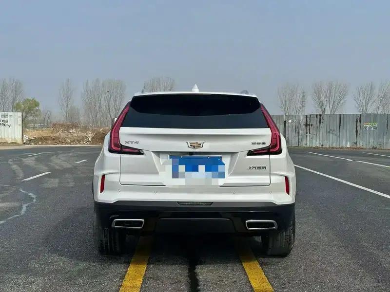 2024 Cadillac XT4 Facelift 28T Two-Wheel Drive Luxury — миниатюра 5