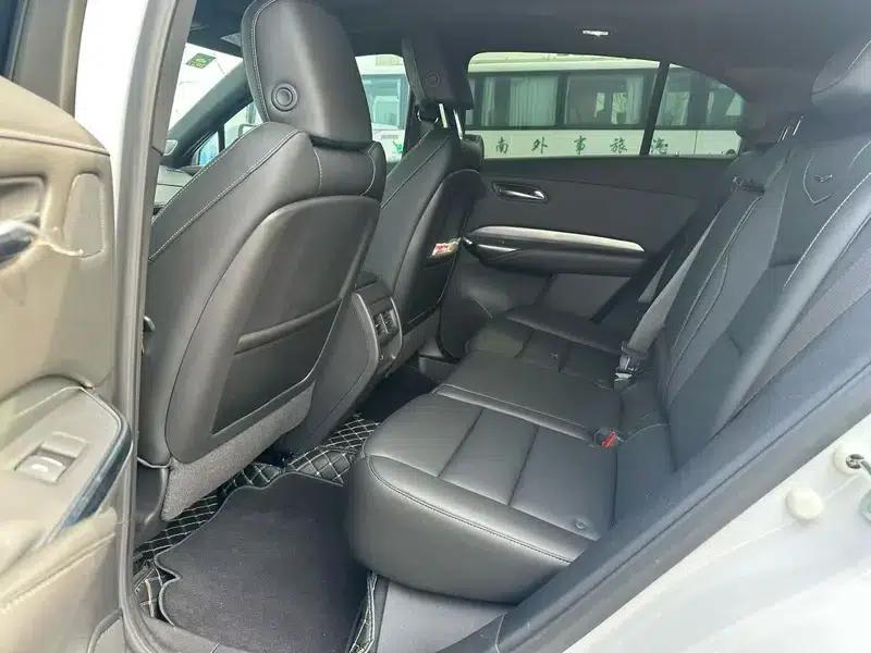 2024 Cadillac XT4 Facelift 28T Two-Wheel Drive Luxury — миниатюра 9