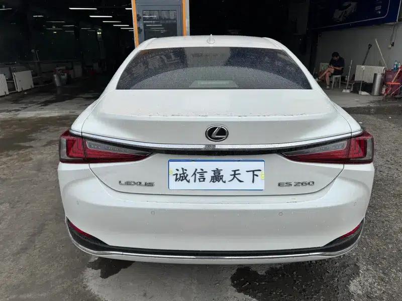 Lexus ES 2022 200 Luxury Edition — миниатюра 5