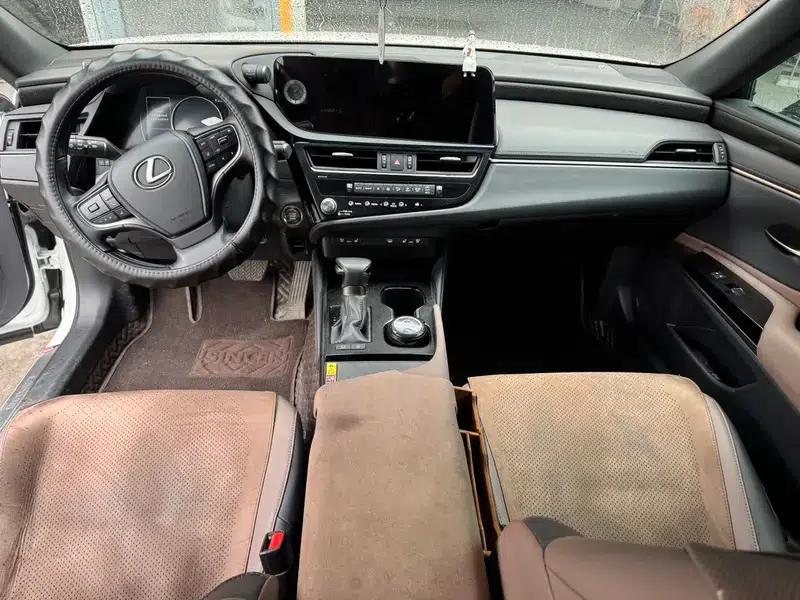 Lexus ES 2022 200 Luxury Edition — миниатюра 7