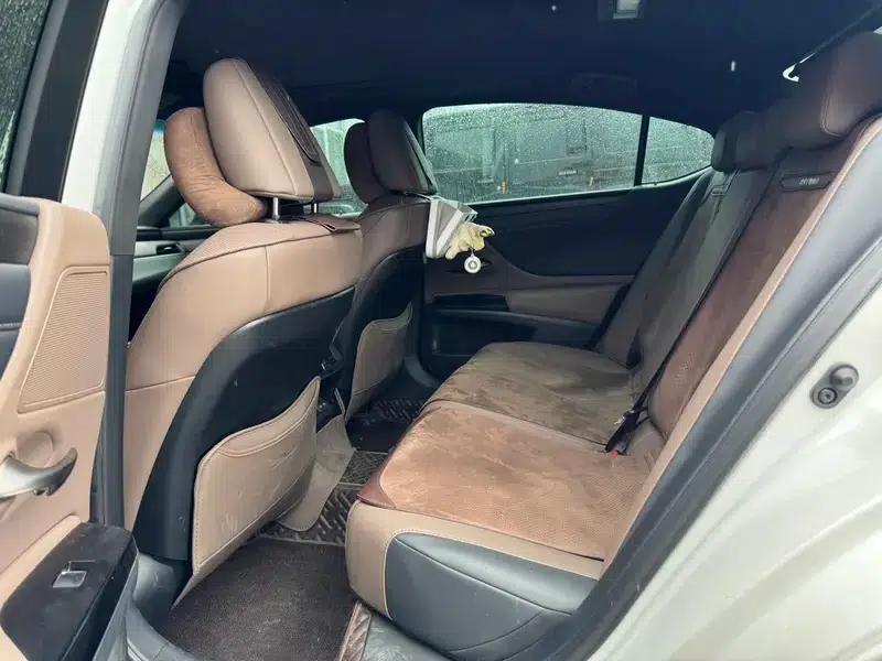 Lexus ES 2022 200 Luxury Edition — миниатюра 9