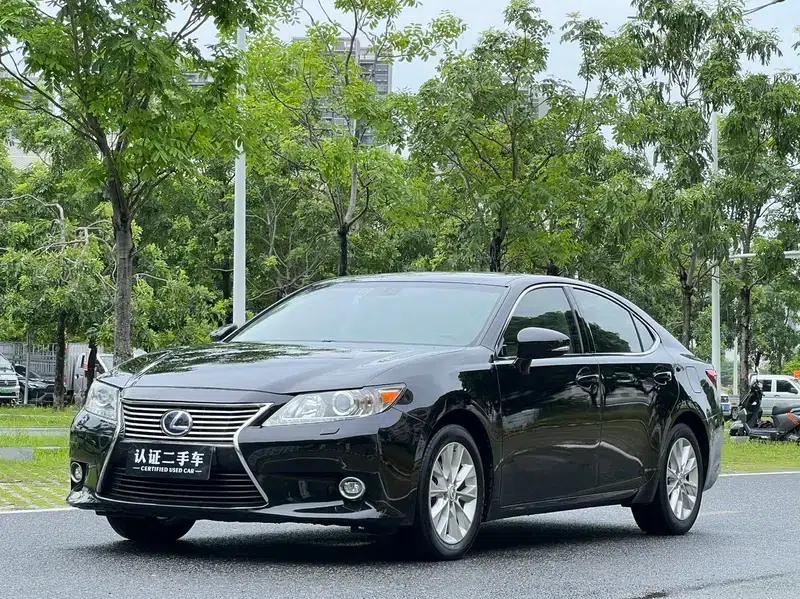 Lexus ES 2014 300h Elite Edition — миниатюра 1