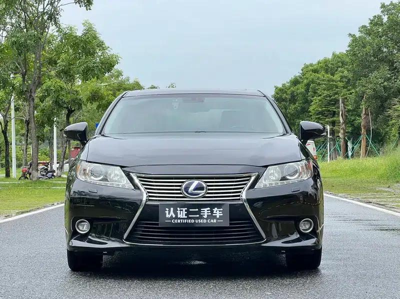 Lexus ES 2014 300h Elite Edition — миниатюра 2