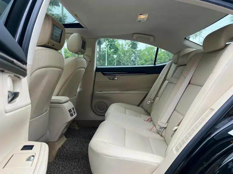 Lexus ES 2014 300h Elite Edition — миниатюра 12