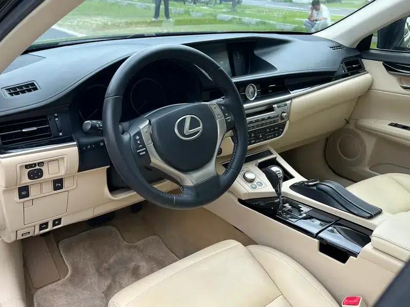 Lexus ES 2014 300h Elite Edition — миниатюра 8