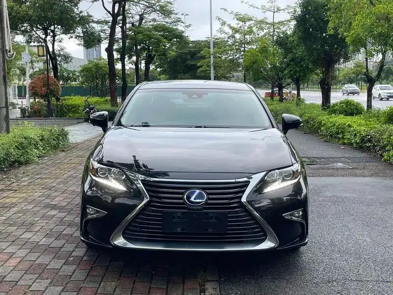 Lexus ES 2015 300h Comfort Edition — миниатюра 2