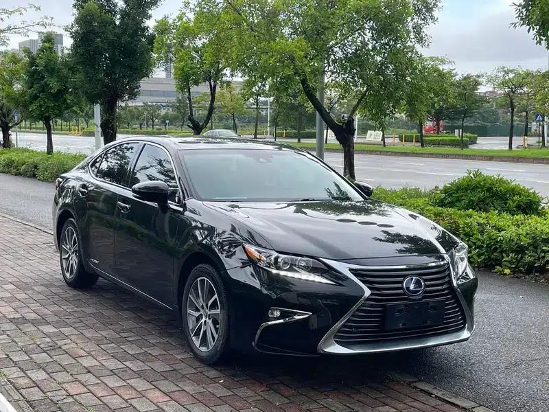 Lexus ES 2015 300h Comfort Edition — миниатюра 3