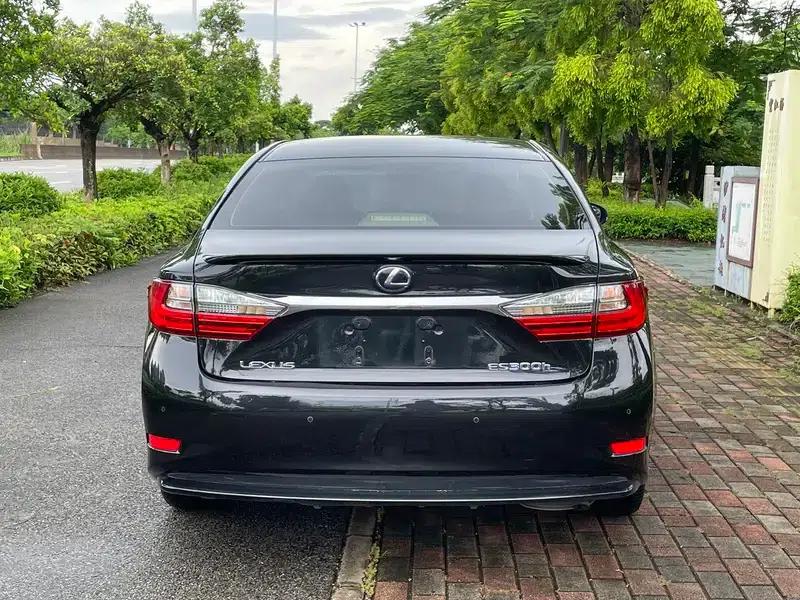 Lexus ES 2015 300h Comfort Edition — миниатюра 5