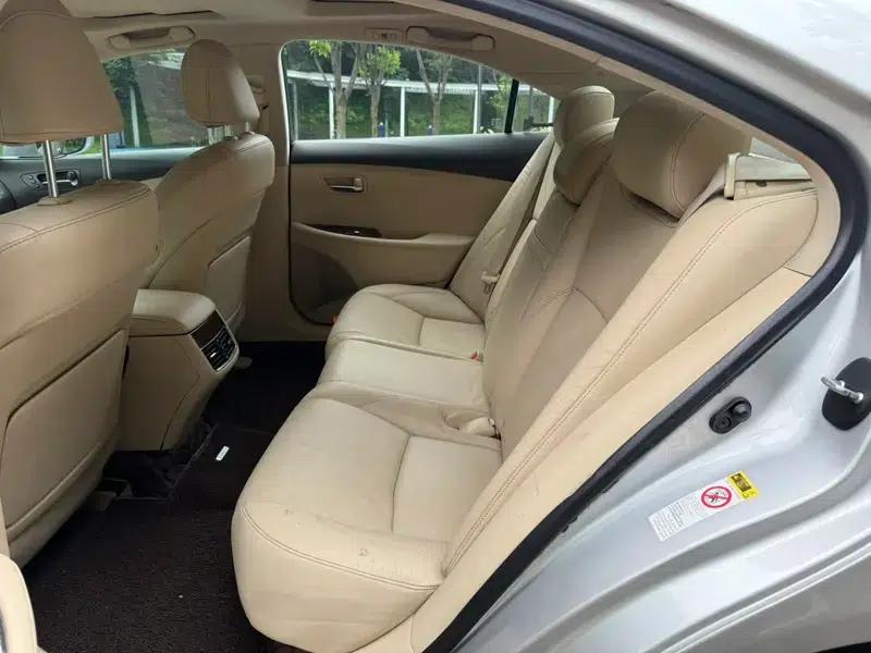 Lexus ES 2010 240 Luxury Edition — миниатюра 9