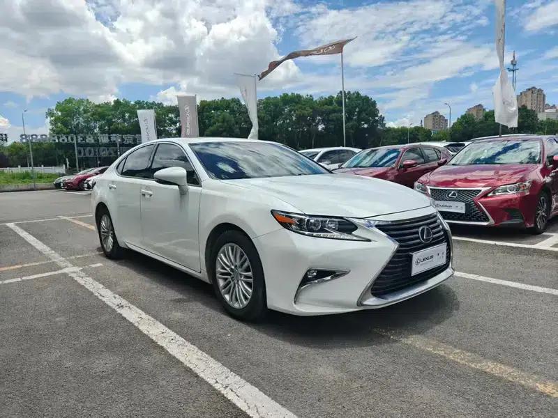 Lexus ES 2015 200 Elite Edition — миниатюра 3