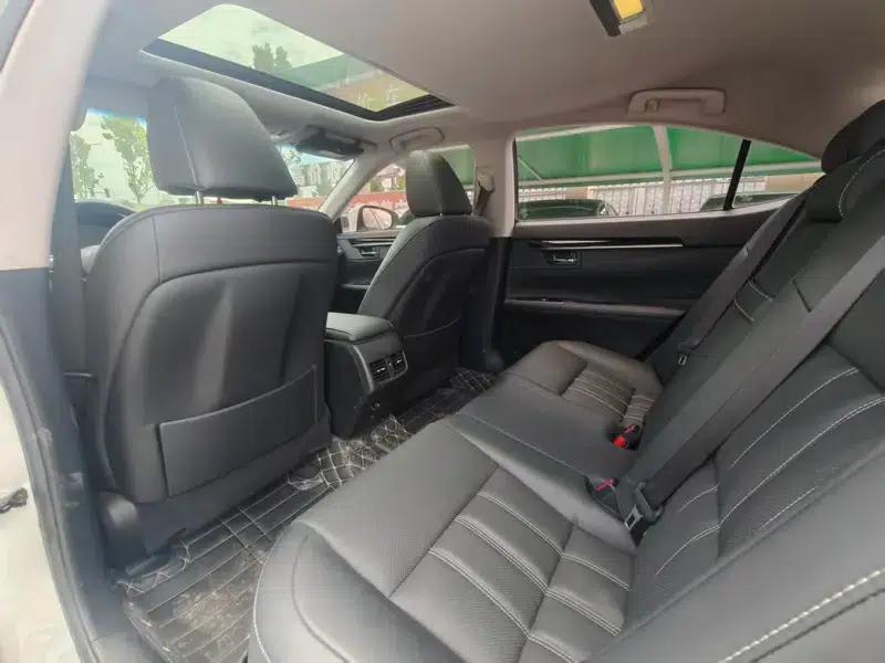 Lexus ES 2015 200 Elite Edition — миниатюра 9