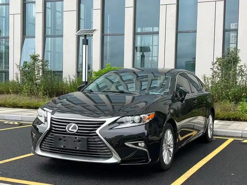 Lexus ES 2015 200 Elite Edition — миниатюра 1