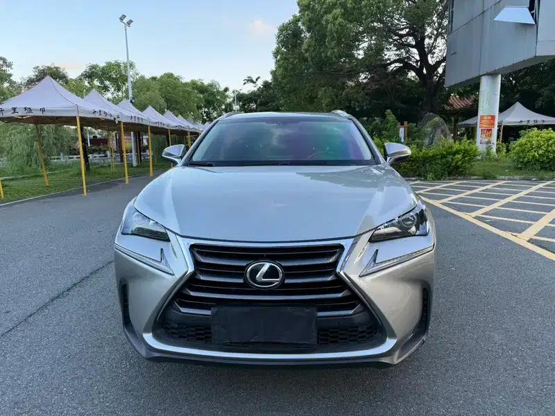 Lexus NX 2015 200t AWD Sport Edition — миниатюра 2