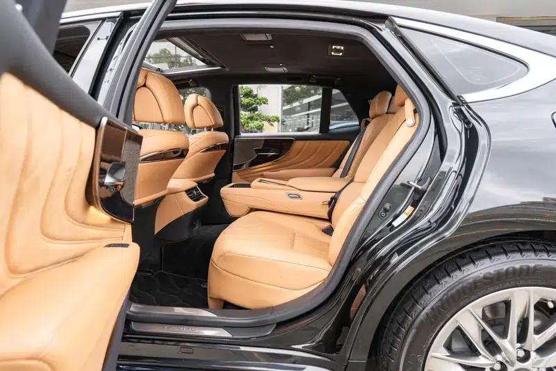 Lexus LS 2021 500h Luxury Edition — миниатюра 22