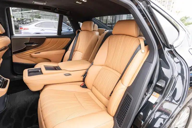 Lexus LS 2021 500h Luxury Edition — миниатюра 23