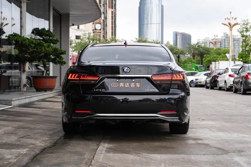 Lexus LS 2021 500h Luxury Edition — миниатюра 4