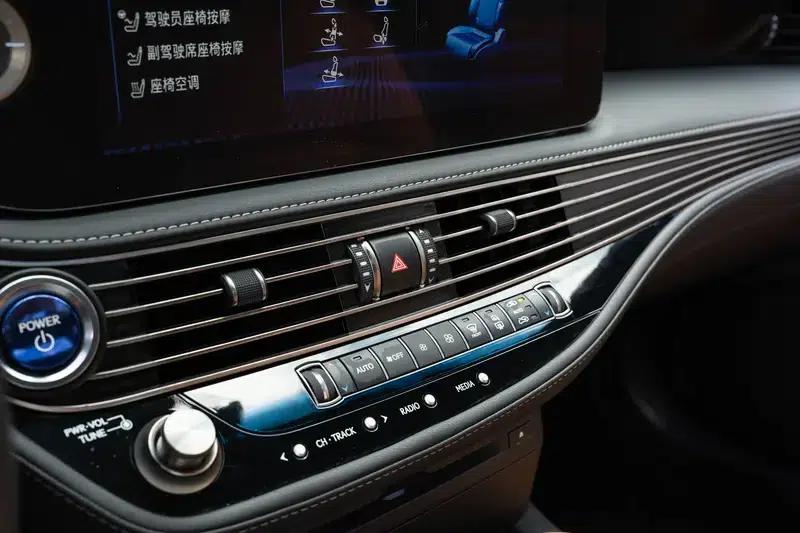 Lexus LS 2021 500h Premium Edition — миниатюра 11