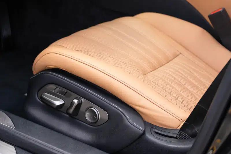 Lexus LS 2021 500h Premium Edition — миниатюра 23