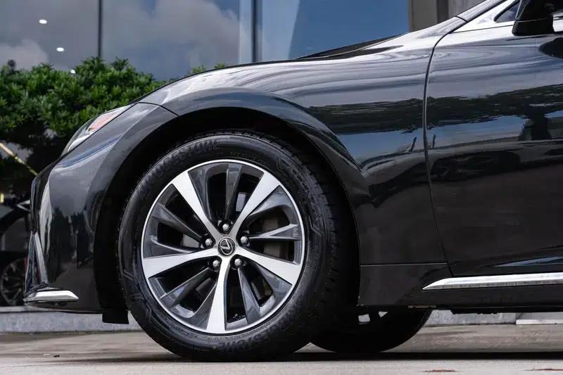 Lexus LS 2021 500h Premium Edition — миниатюра 9