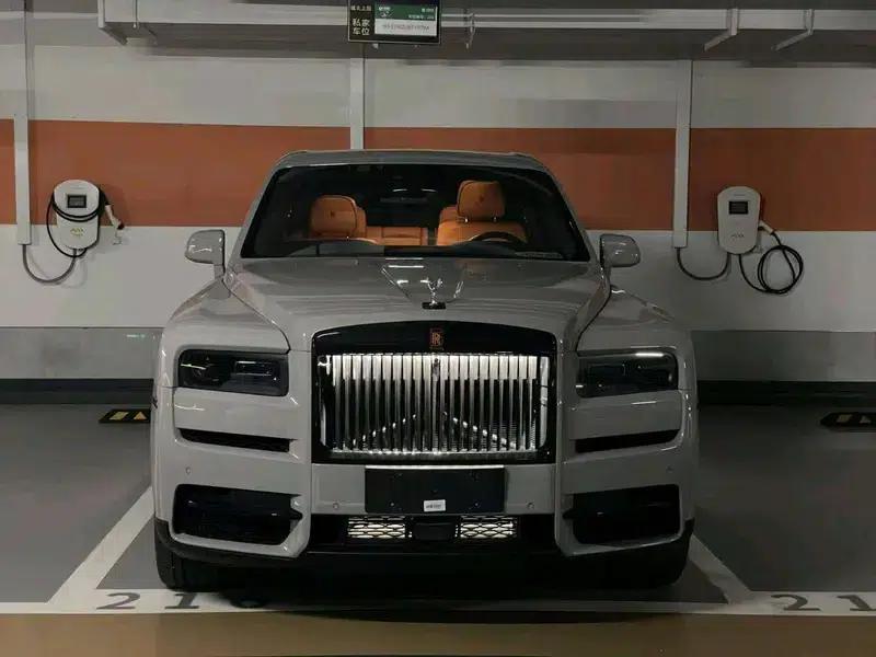 2024 Cullinan 5-seater — миниатюра 2