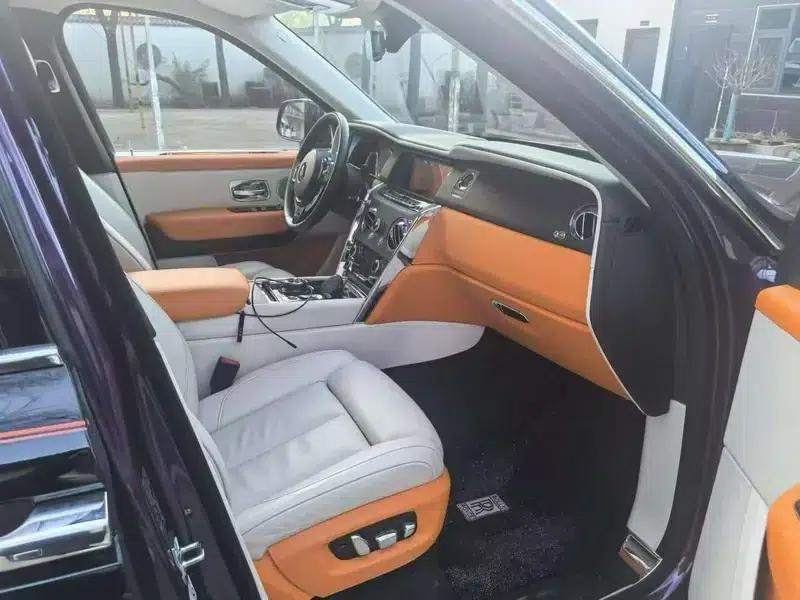 2018 Cullinan 5-seater — миниатюра 5