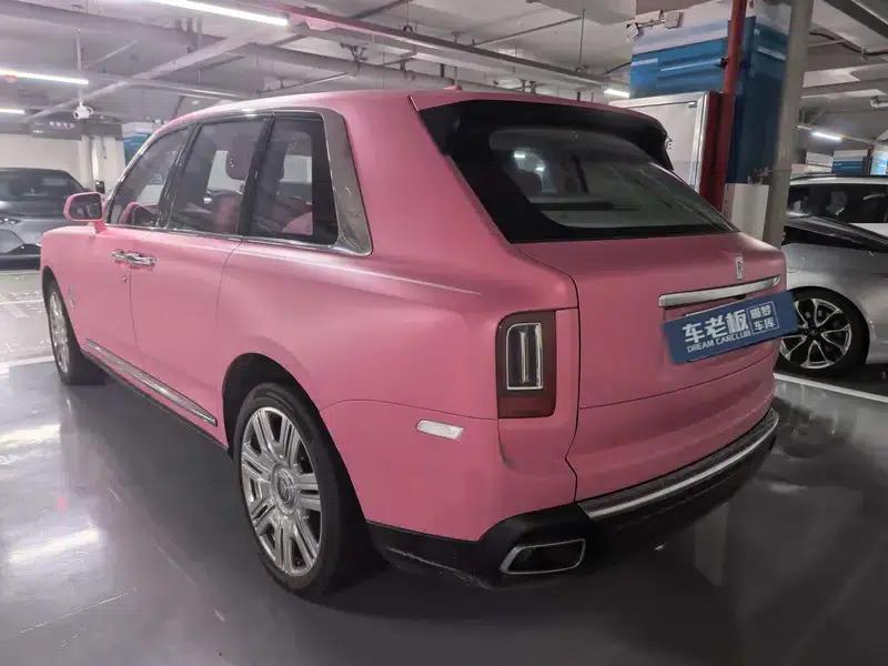2024 Cullinan, four-seater version — миниатюра 3