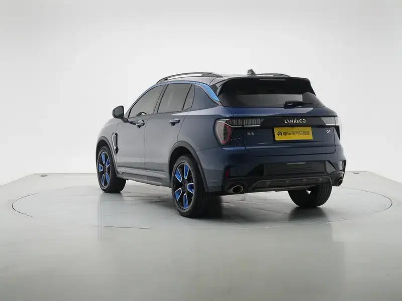 Lynk & Co 01 2021 2.0TD Two-Wheel Drive Pro — миниатюра 5