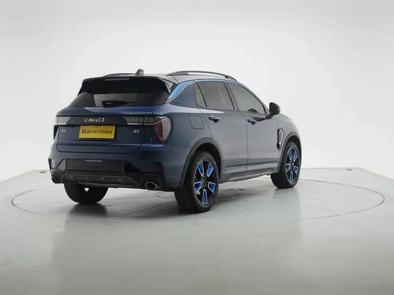 Lynk & Co 01 2021 2.0TD Two-Wheel Drive Pro — миниатюра 7