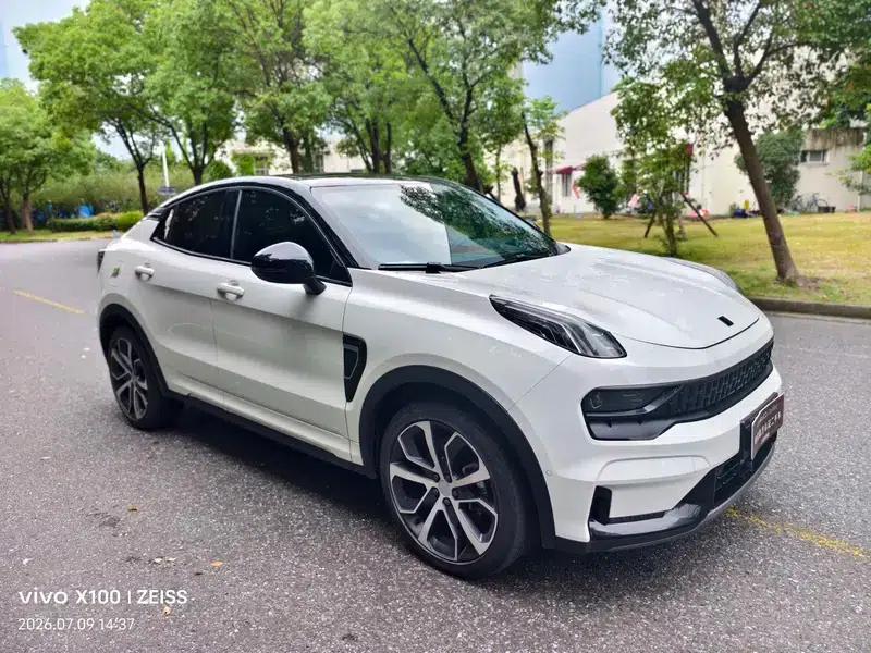 Lynk & Co 05 2020 2.0TD AWD Halo — миниатюра 8