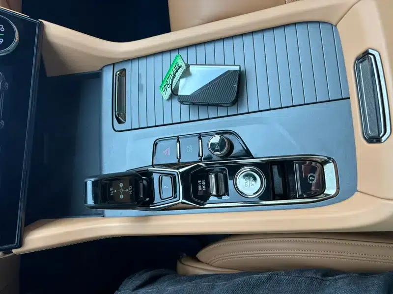Lynk & Co 09 EM-P 2021 2.0TD Performance Edition Six-Seat Halo — миниатюра 14