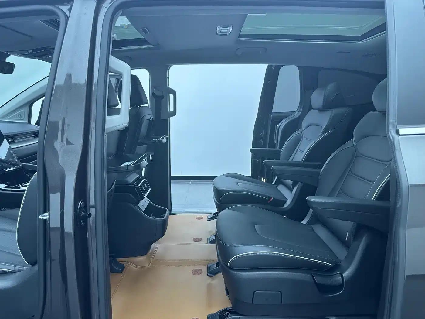 Kusto 2021 270TGDi Premium Edition LUX — миниатюра 22