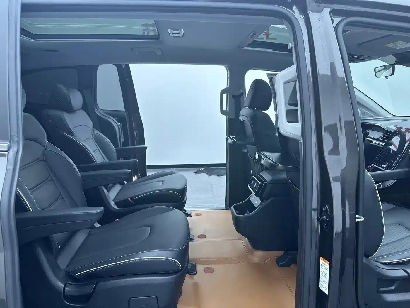 Kusto 2021 270TGDi Premium Edition LUX — миниатюра 24