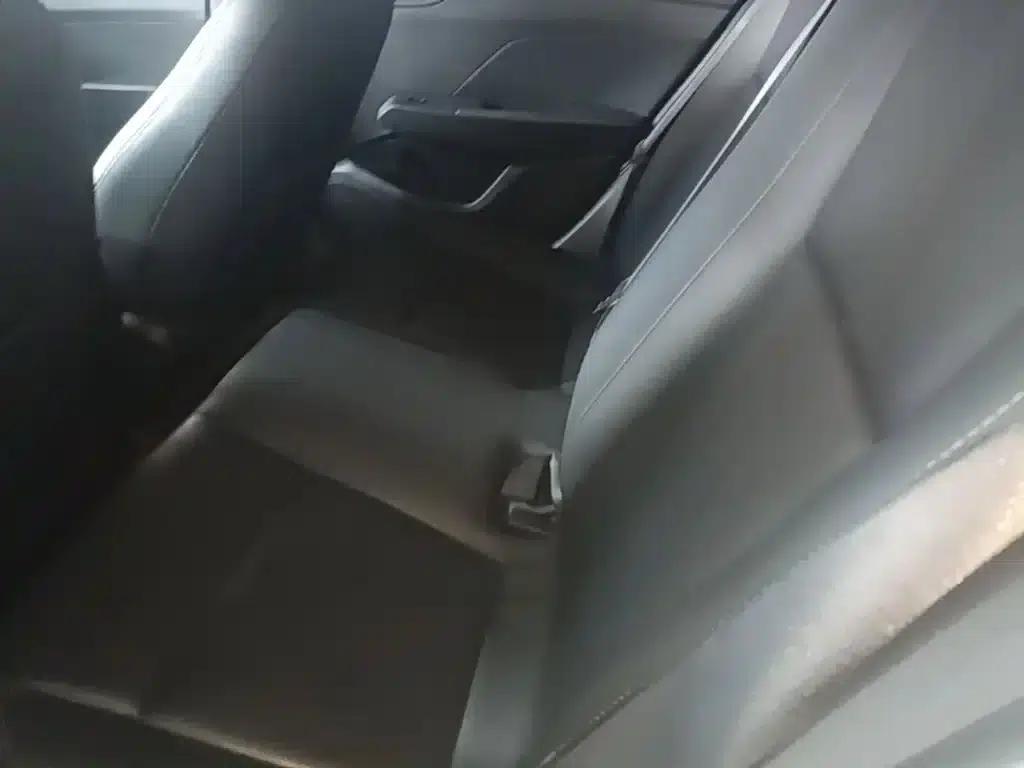 2020 Hyundai Verna 1.4L CVT TOP Elite Edition — миниатюра 17