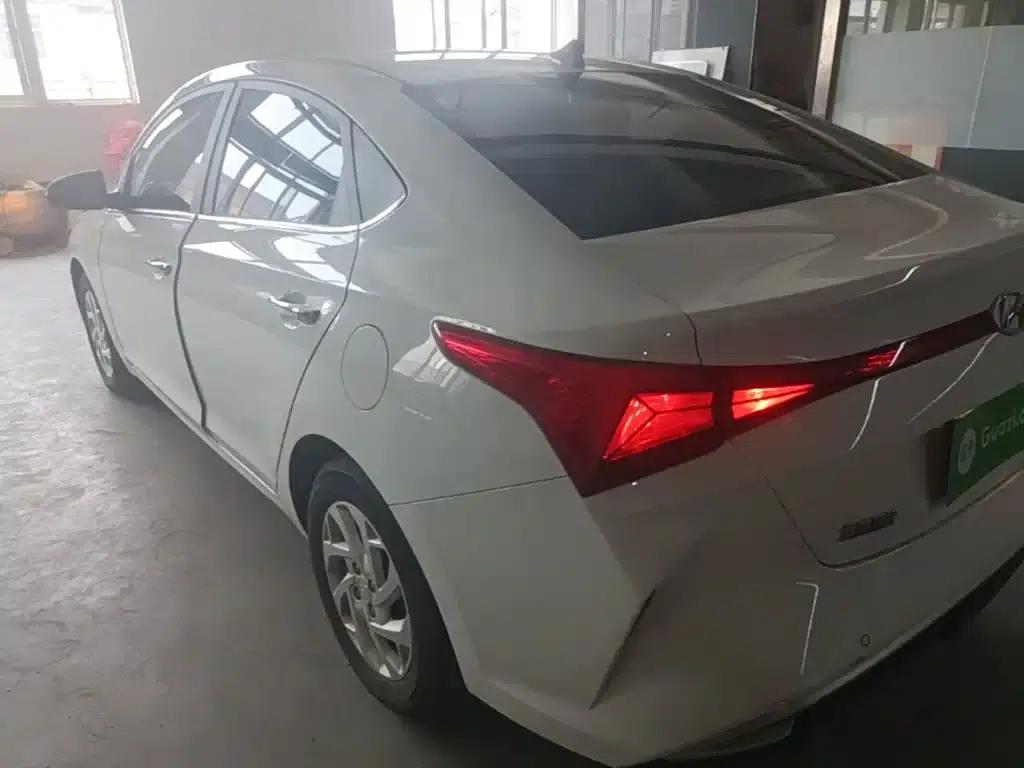 2020 Hyundai Verna 1.4L CVT TOP Elite Edition — миниатюра 5