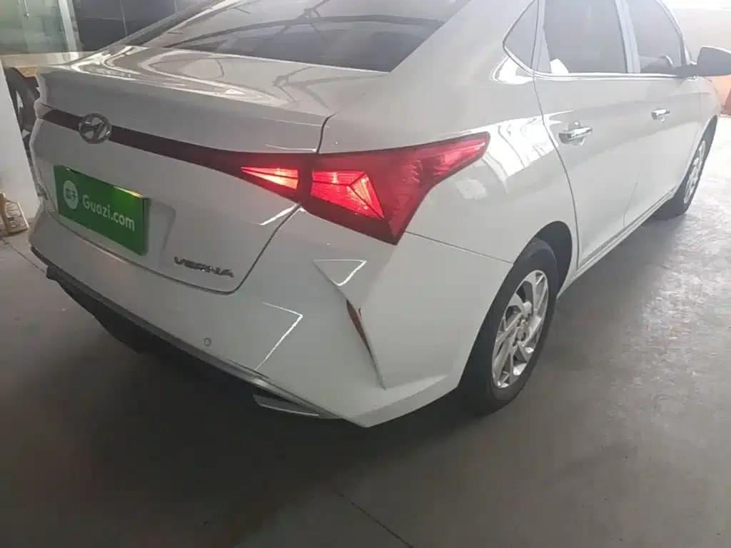 2020 Hyundai Verna 1.4L CVT TOP Elite Edition — миниатюра 8