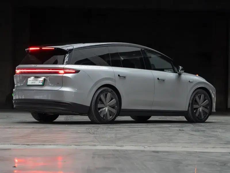 Li Auto i8 2025 Standard Edition — миниатюра 5